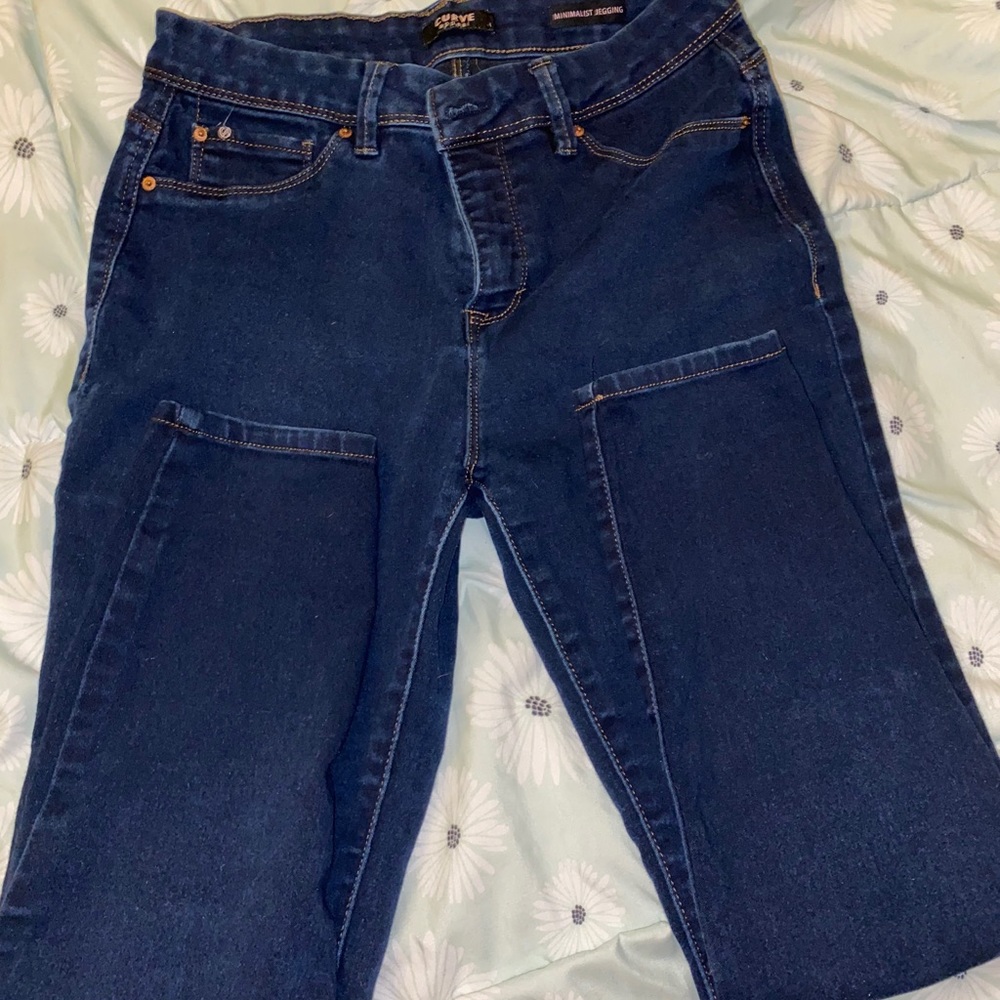 Dark wash skinny jeans